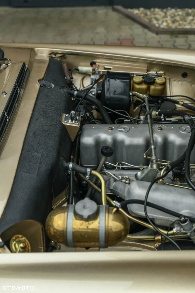 Mercedes-Benz SL - 17