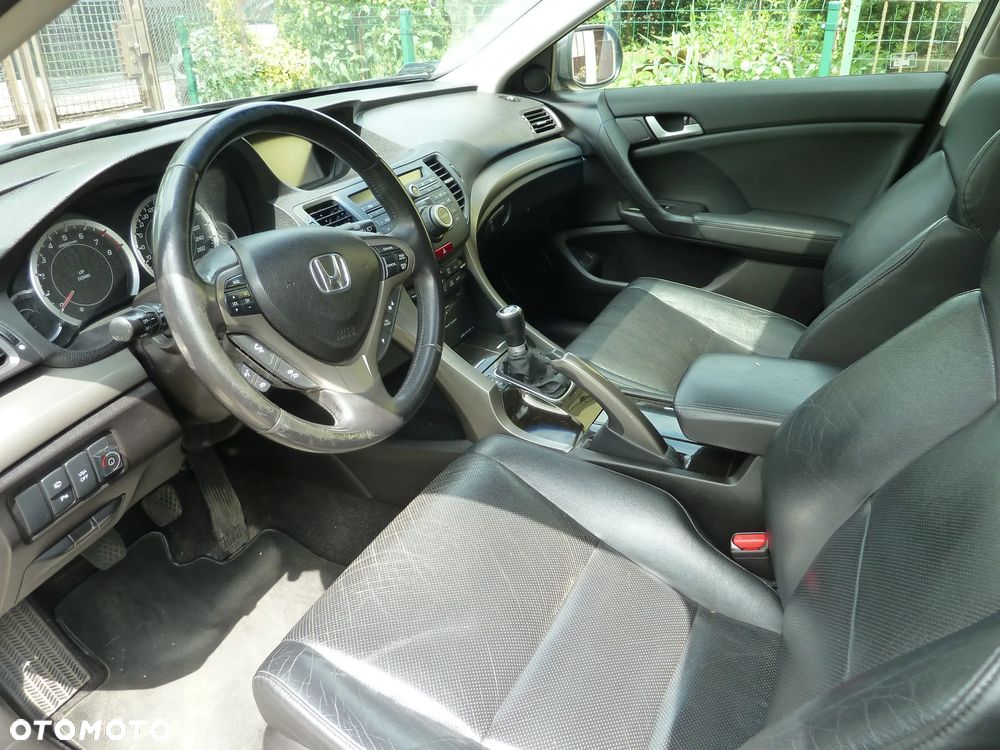 Honda Accord 2.0 Executive - 8