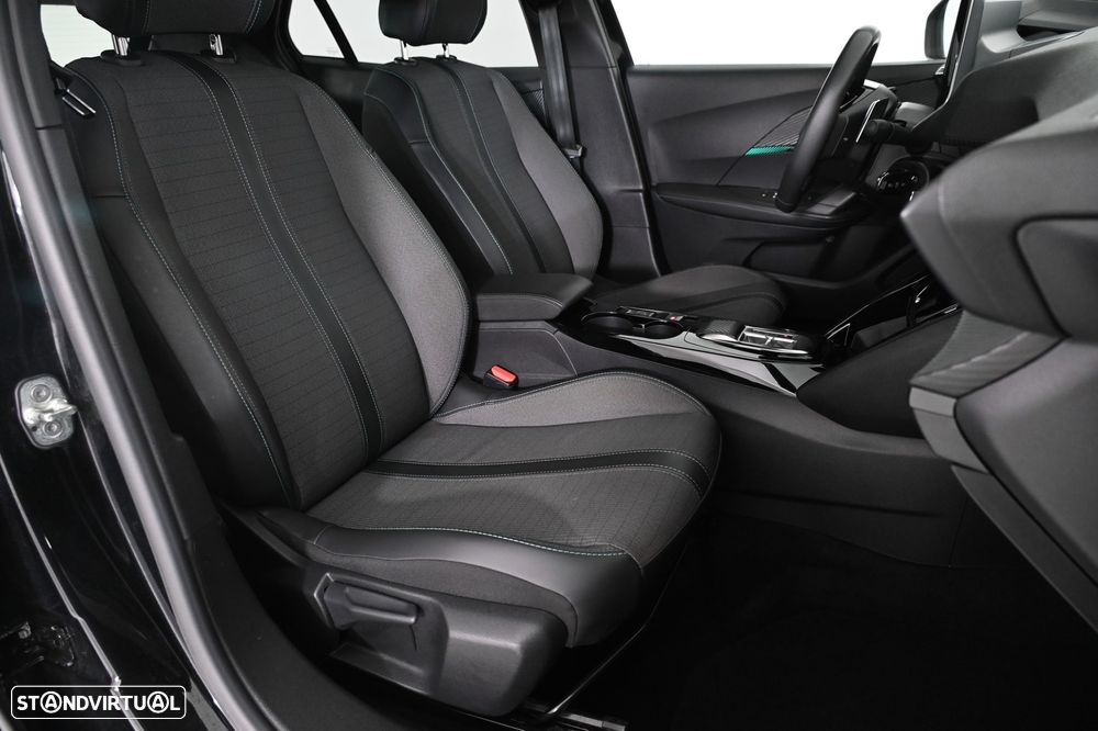 Peugeot 2008 1.2 PureTech Allure Pack EAT8 - 15