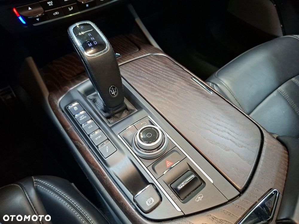 Maserati Levante - 17
