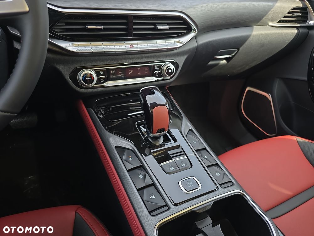 Bestune T77 1.5T Elegance DCT - 18