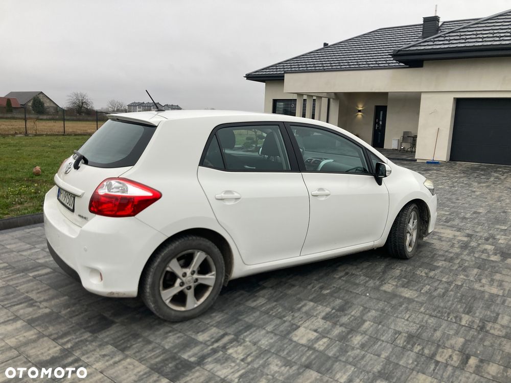 Toyota Auris 1.6 Travel - 5