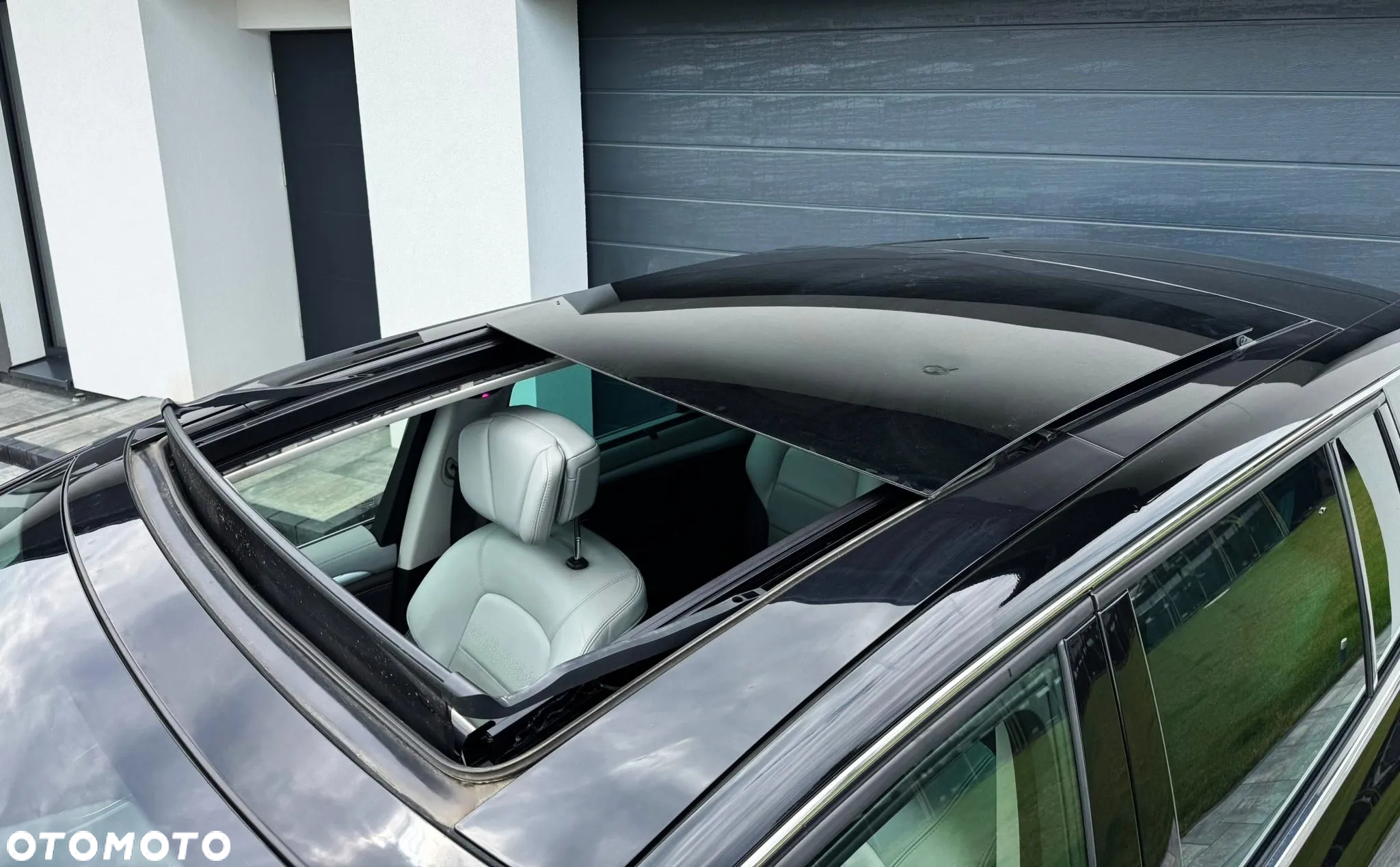 Renault Espace 1.6 dCi Energy Initiale Paris EDC 7os - 33