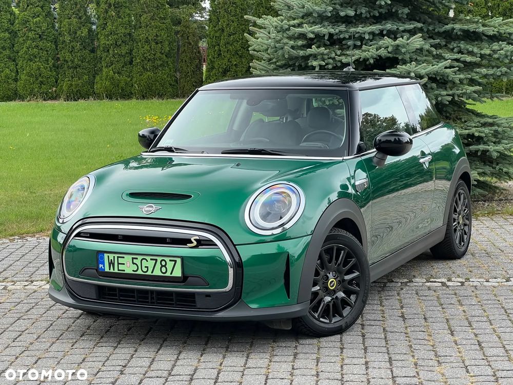 MINI Cooper SE Classic Trim - 32