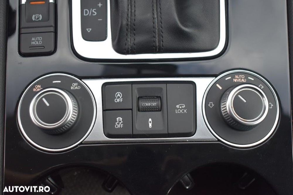 Volkswagen Touareg 3.0 V6 TDI BMT - 10