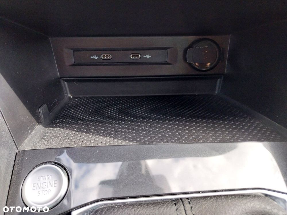 Volkswagen Tiguan - 30
