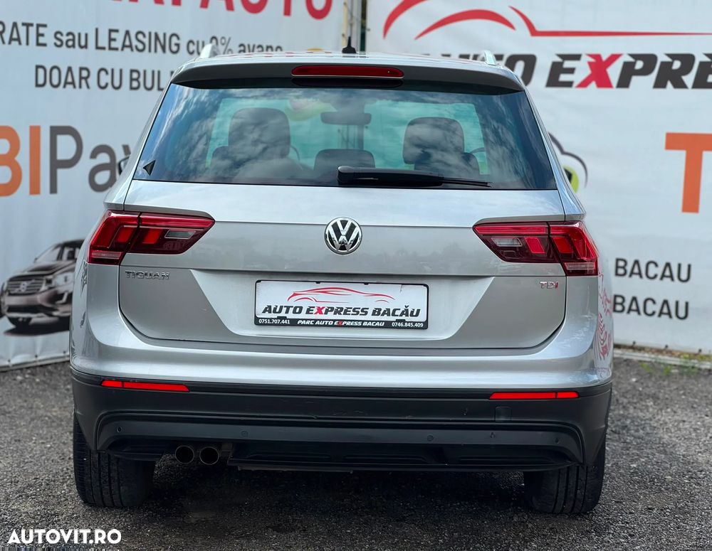 Volkswagen Tiguan - 24