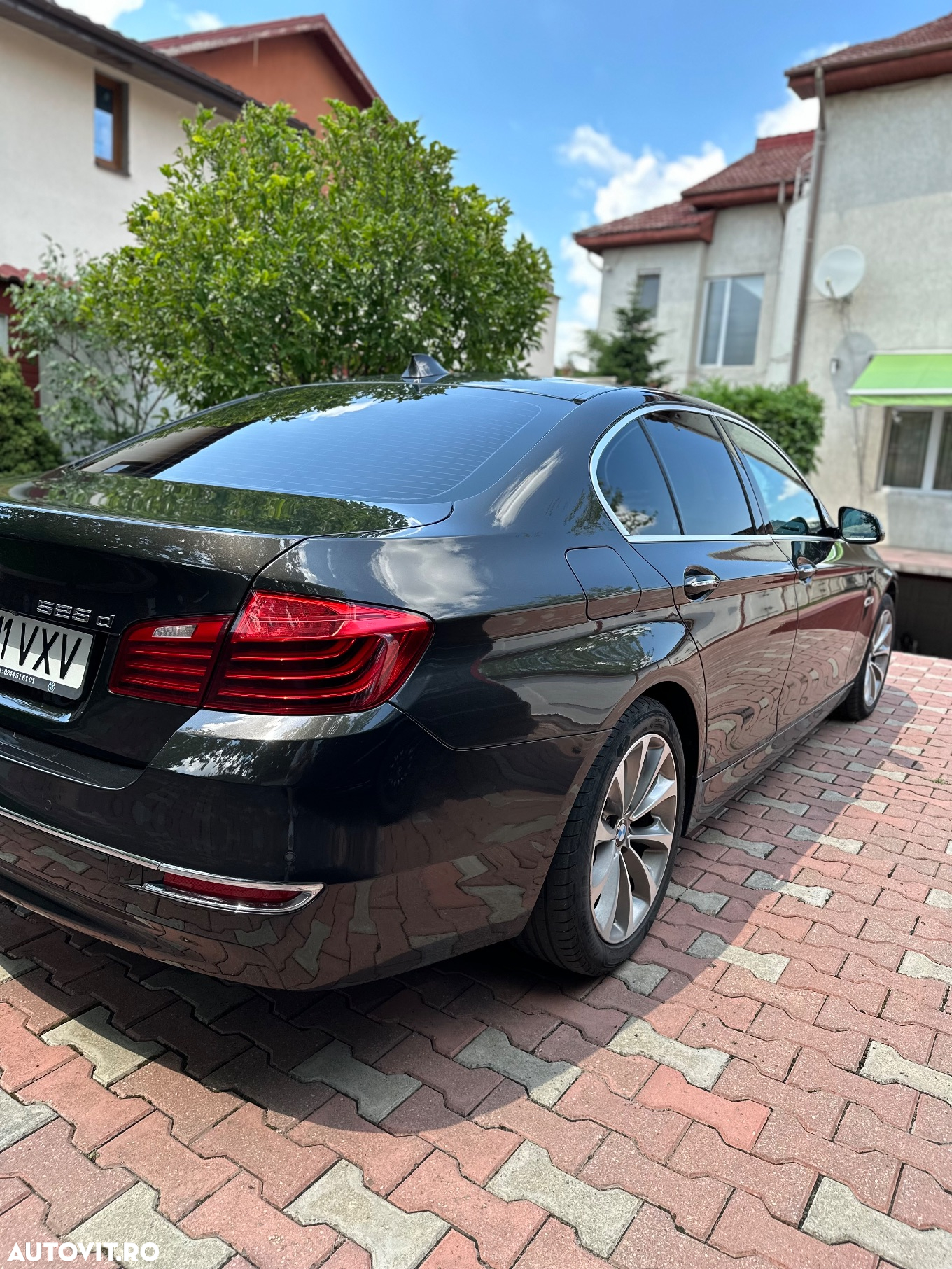 BMW Seria 5 525d xDrive AT - 4
