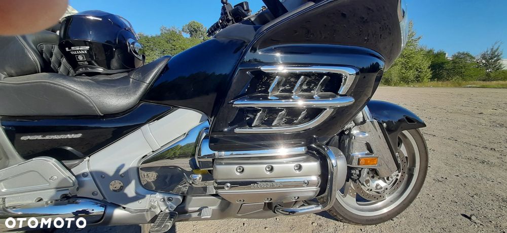 Honda GL - 6