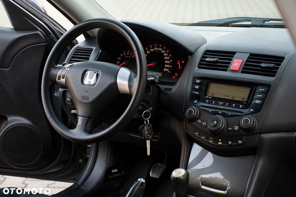 Honda Accord 2.0 Sport - 19
