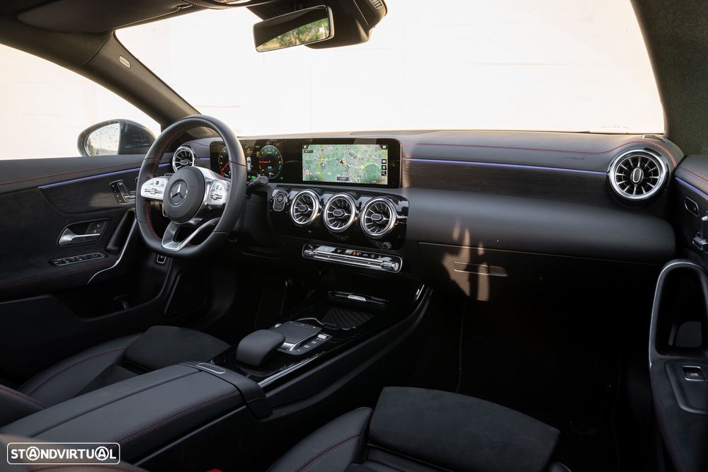 Mercedes-Benz CLA 250 e 8G-DCT AMG Line - 20