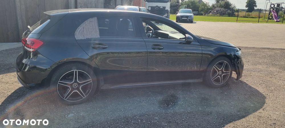 Mercedes-Benz Klasa A 200 d 8G-DCT AMG Line - 2