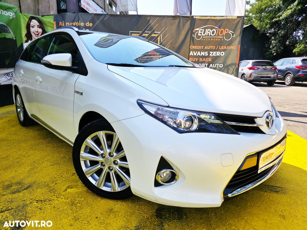 Toyota Auris 1.8 L VVT-i Hybrid Sol - 3