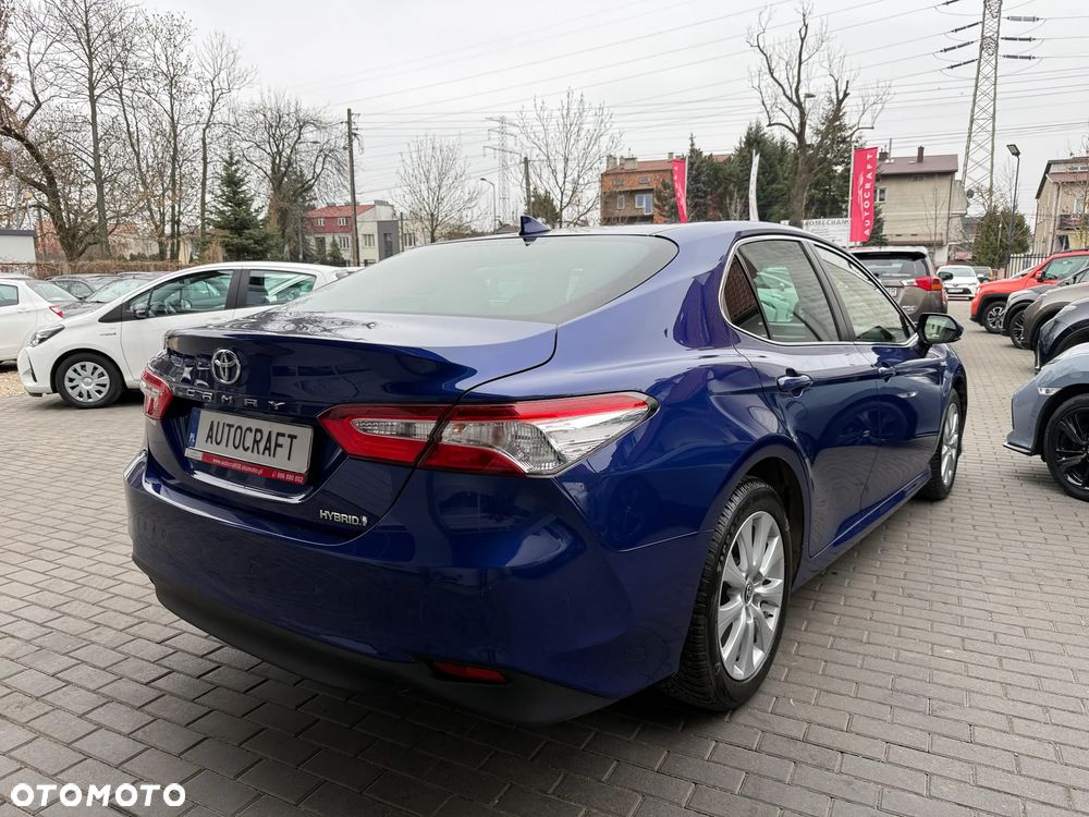 Toyota Camry 2.5 Hybrid Comfort CVT - 26