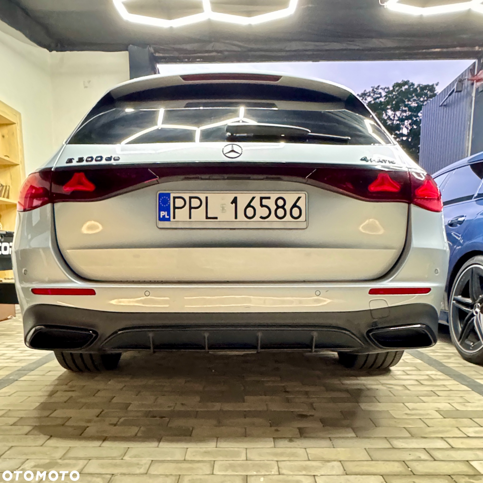Mercedes-Benz Klasa E 300de T 4Matic 9G-TRONIC - 7