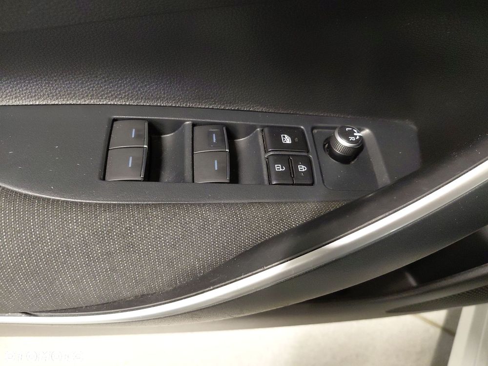 Toyota Corolla 1.8 Hybrid Comfort - 20