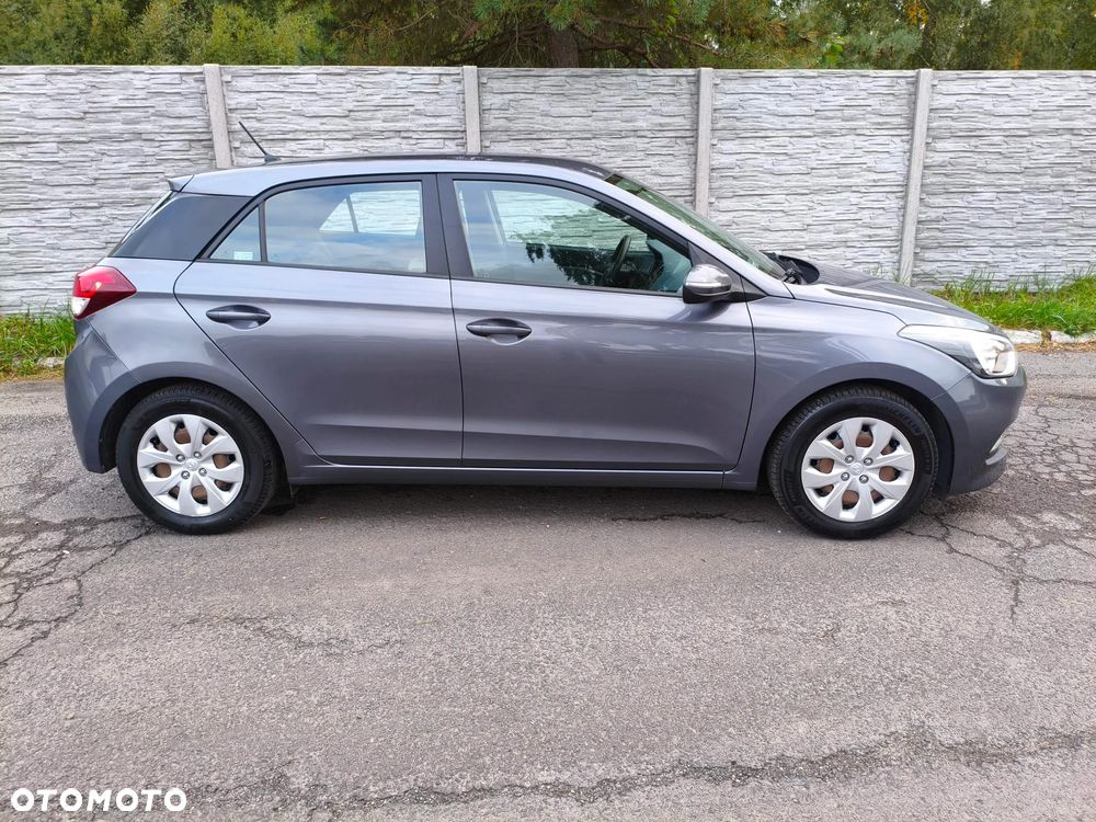 Hyundai i20 1.2 Classic + - 13
