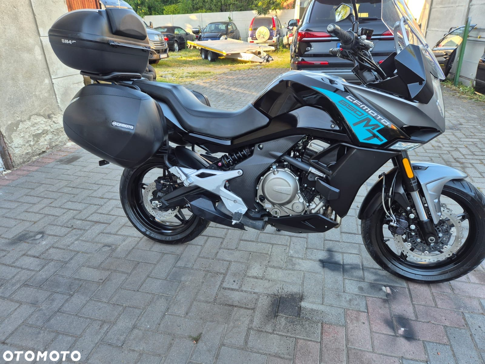 CFMoto 650 MT - 4