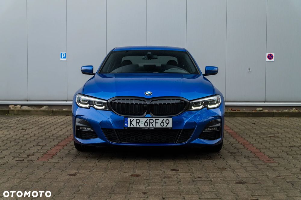 BMW Seria 3 330i xDrive M Sport - 6