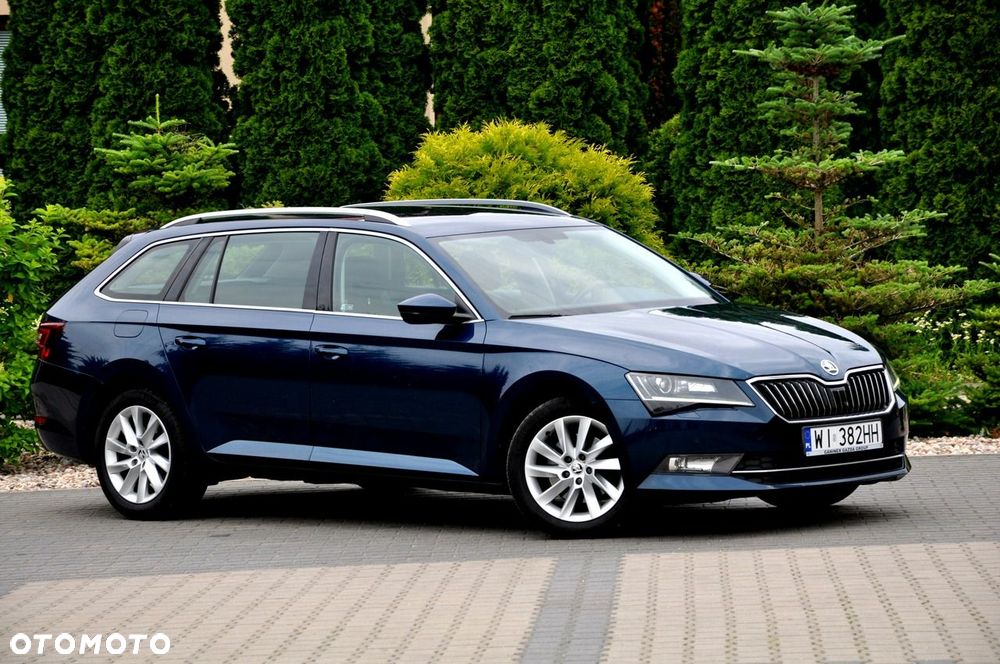 Skoda Superb 2.0 TDI SCR 4x4 Style DSG - 8