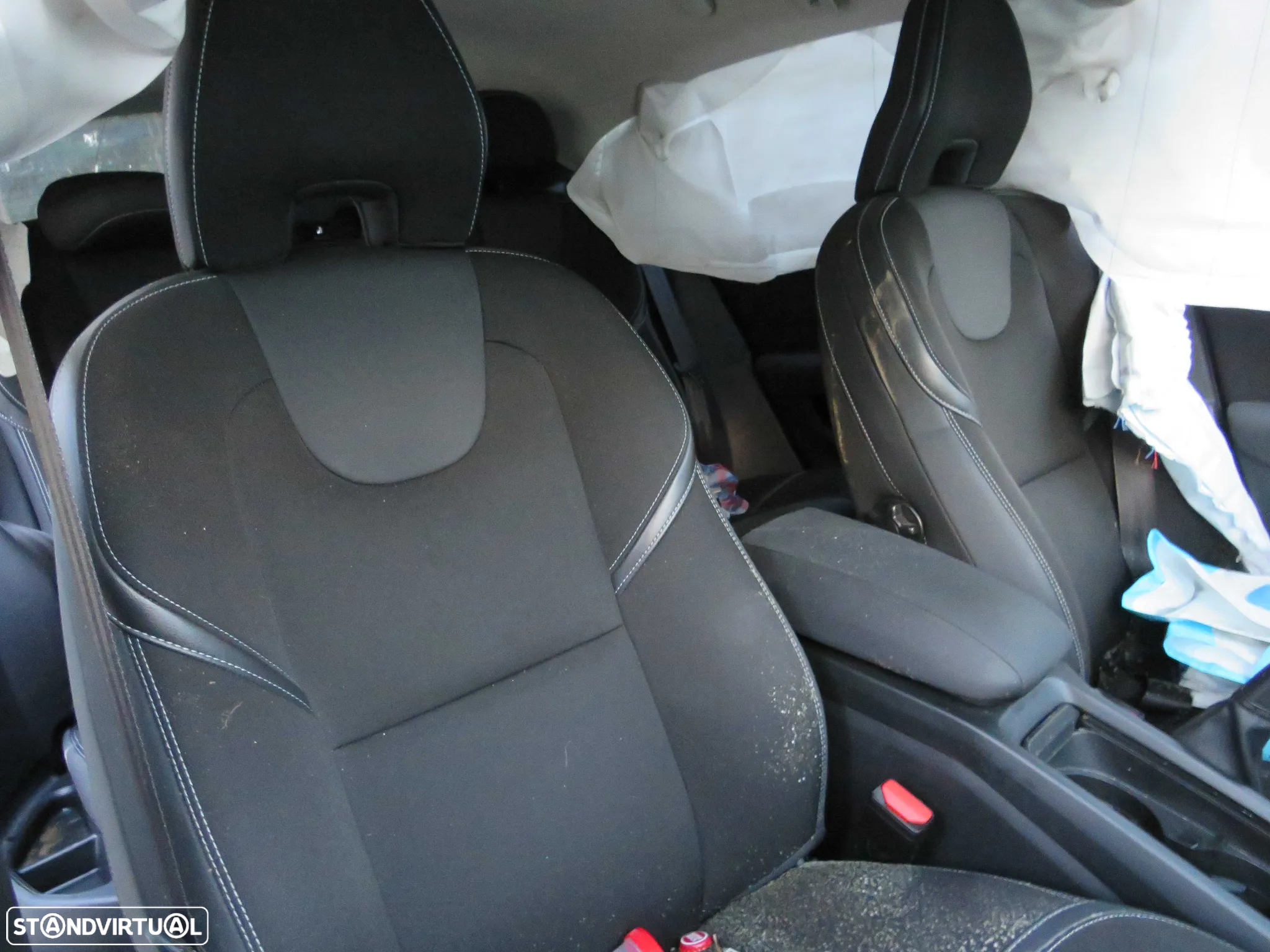Volvo V40 1.6 D2 (114cv) de 2020 - Peças Usadas (8123) - 6