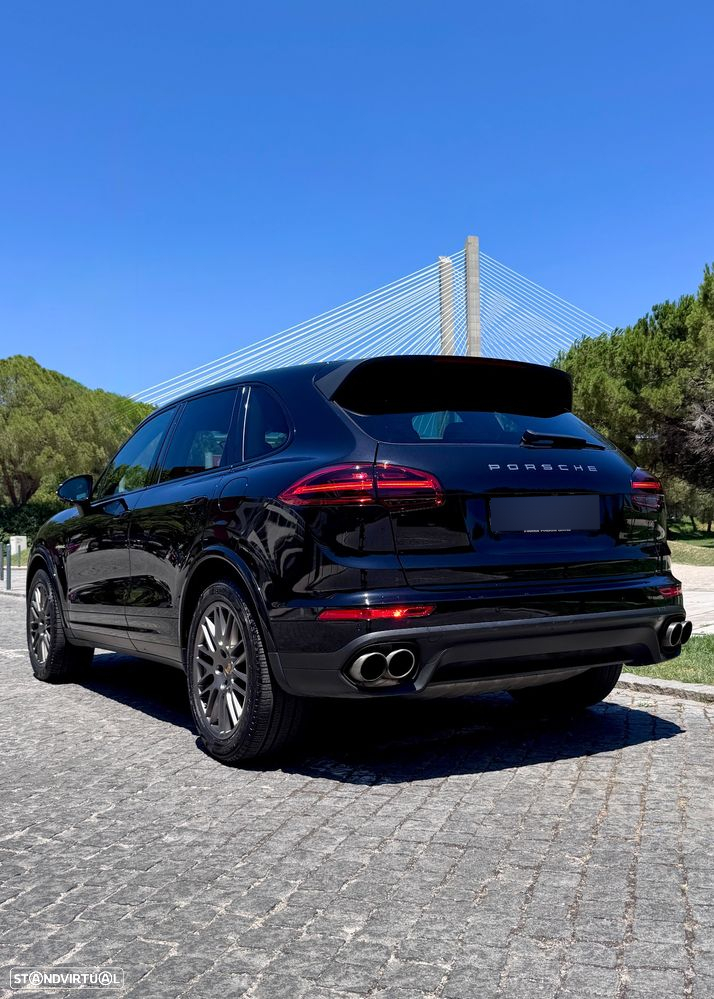 Porsche Cayenne S E-Hybrid - 17