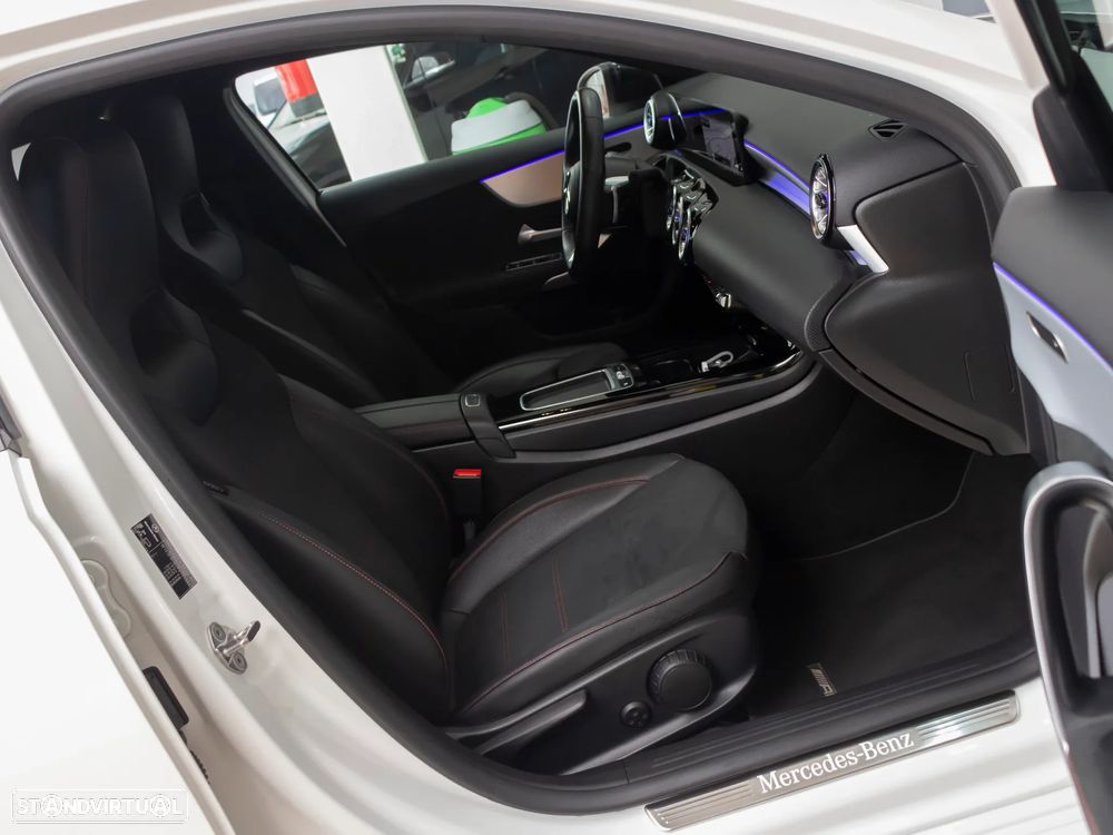 Mercedes-Benz A 200 AMG Line Aut. - 12