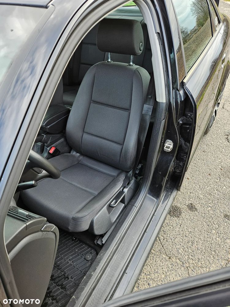 Audi A4 Limousine 2 - 19