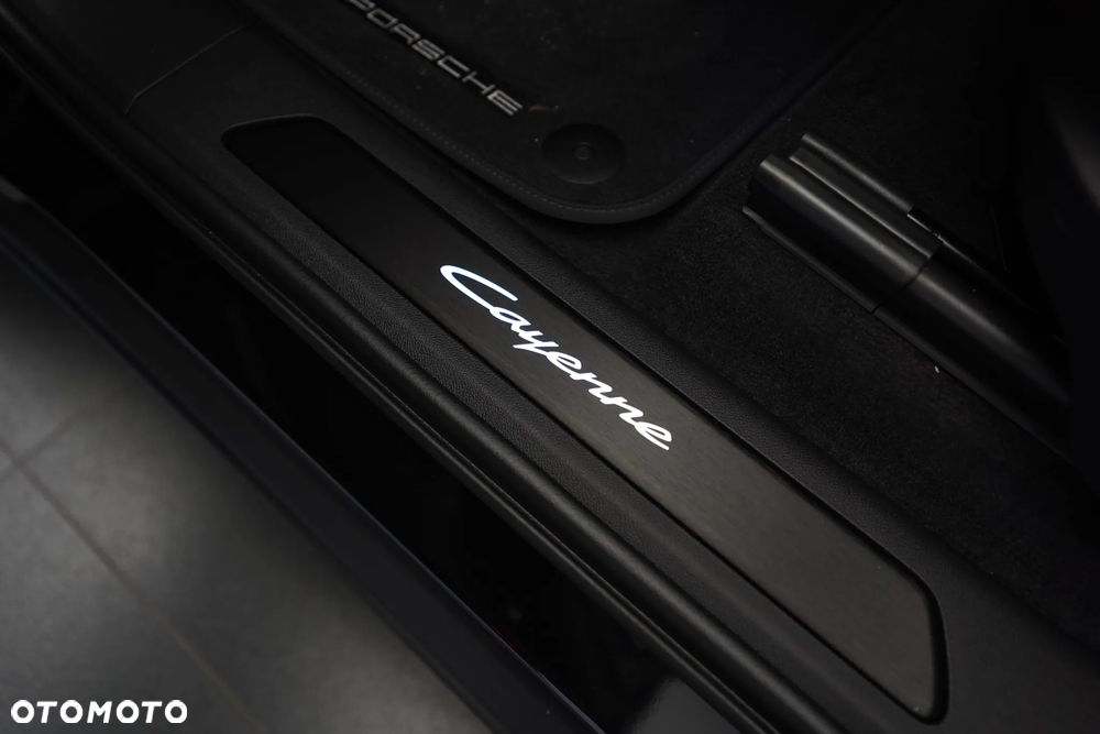 Porsche Cayenne Coupe - 15