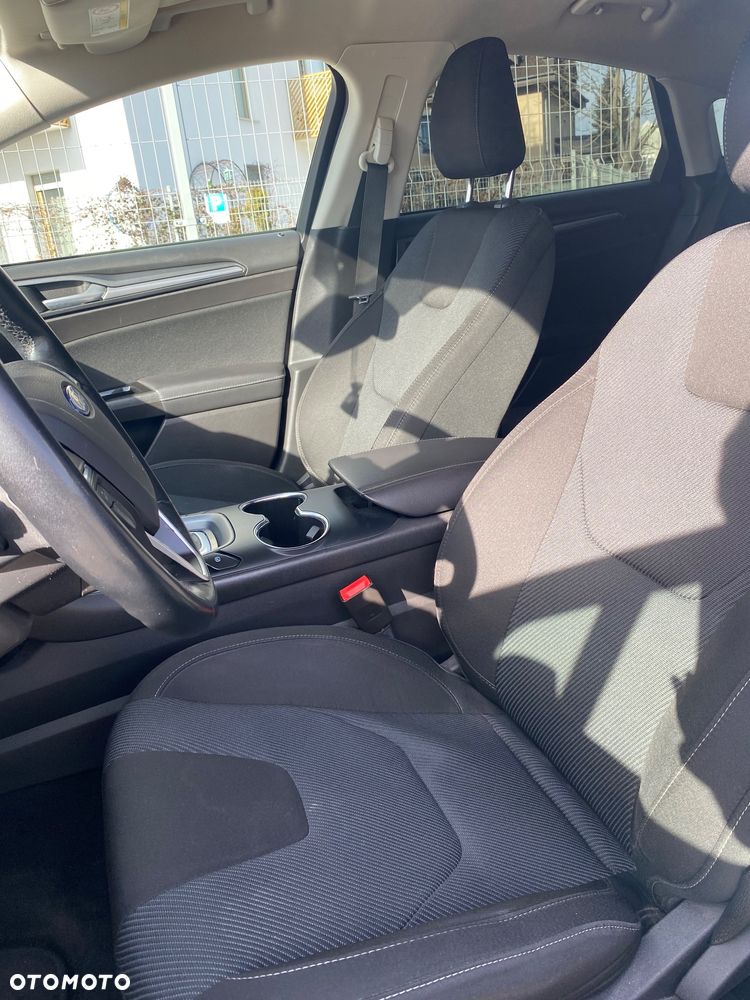 Ford Mondeo 2.0 TDCi Titanium PowerShift - 10