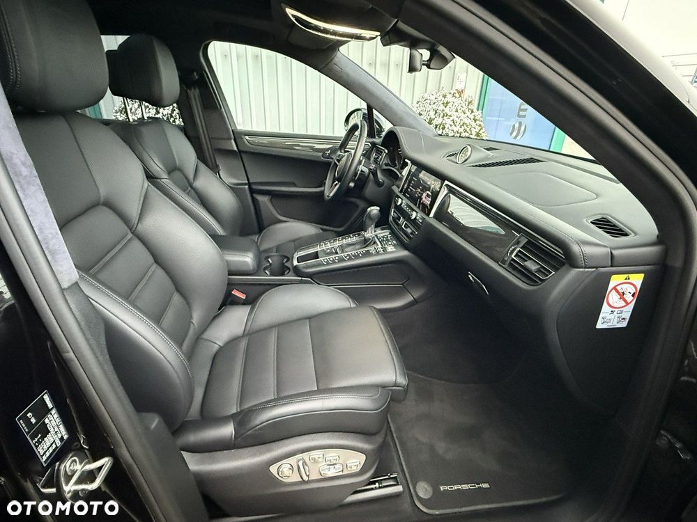 Porsche Macan - 31