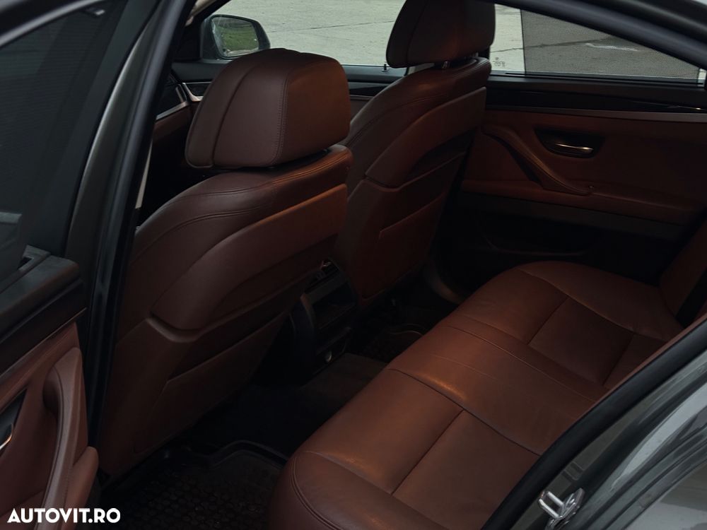 BMW Seria 5 520d - 14
