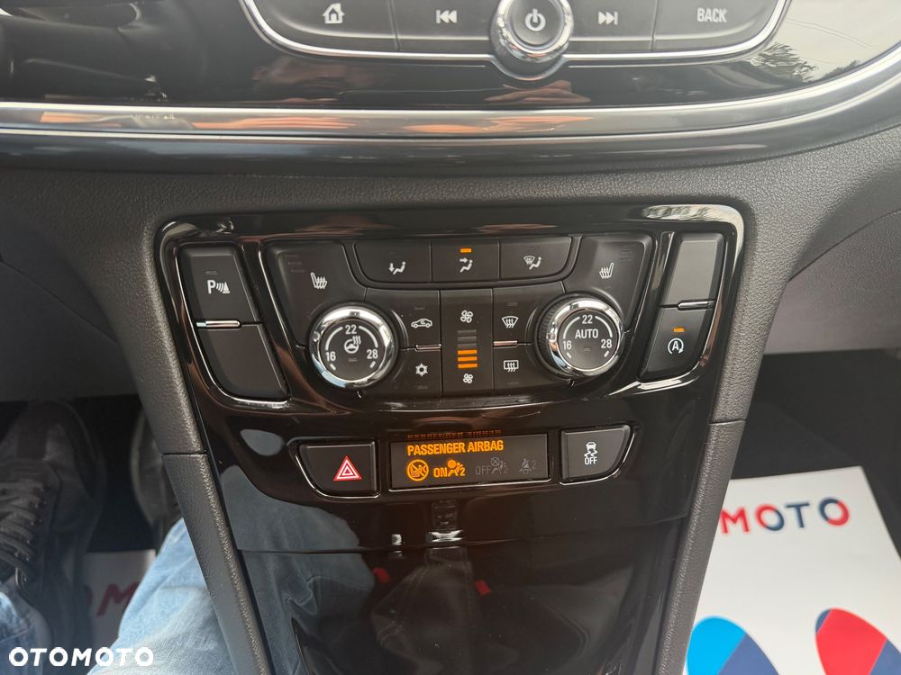 Opel Mokka 1.4 T Cosmo S&S - 15