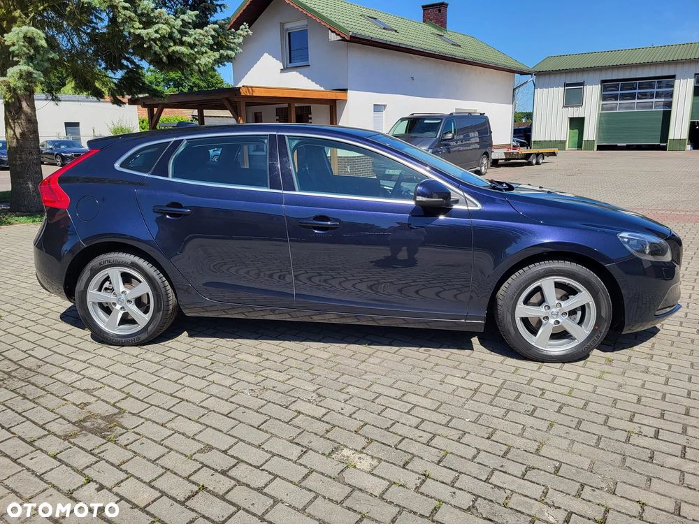 Volvo V40 D2 - 8