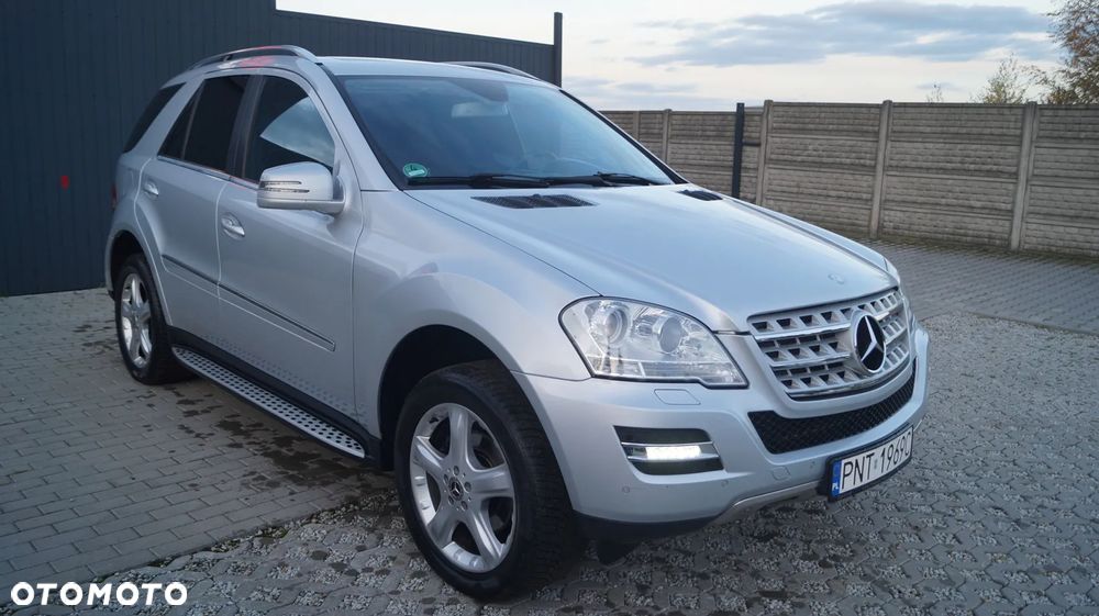Mercedes-Benz ML 320 CDI 4Matic 7G-TRONIC DPF Edition 10 - 9