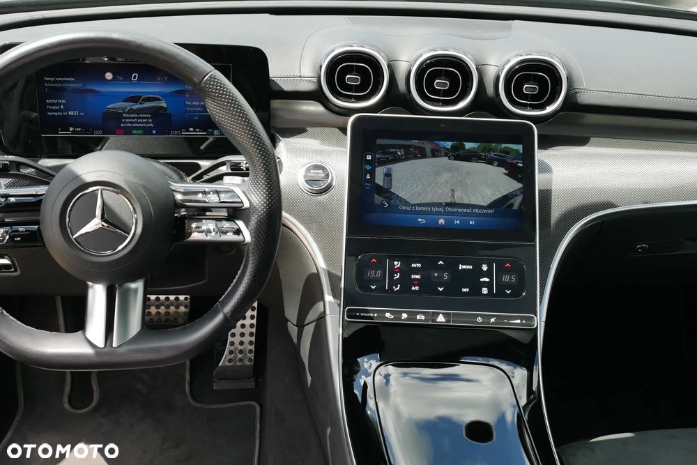 Mercedes-Benz Klasa C 300 e PHEV AMG - 17