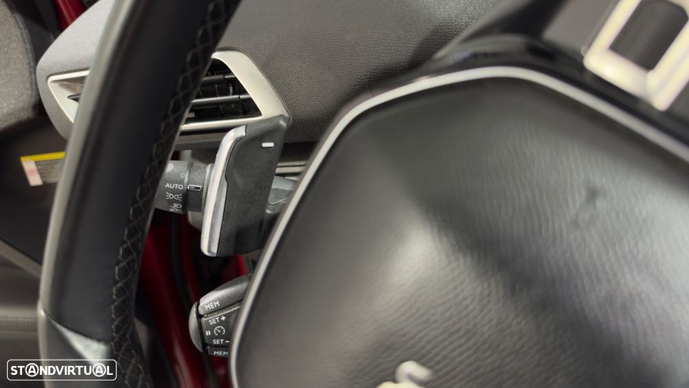 Peugeot 3008 PureTech 130 Stop & Start GPF EAT8 Allure - 20
