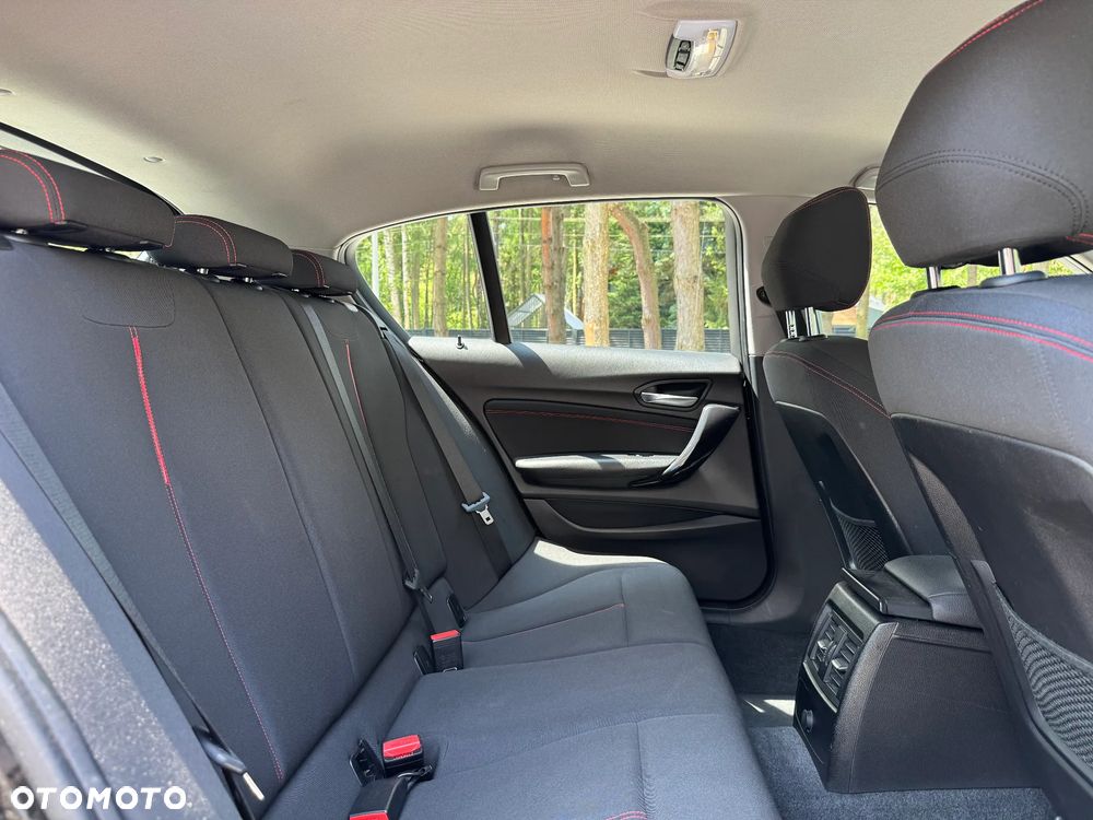 BMW Seria 1 116i Sport Line - 31