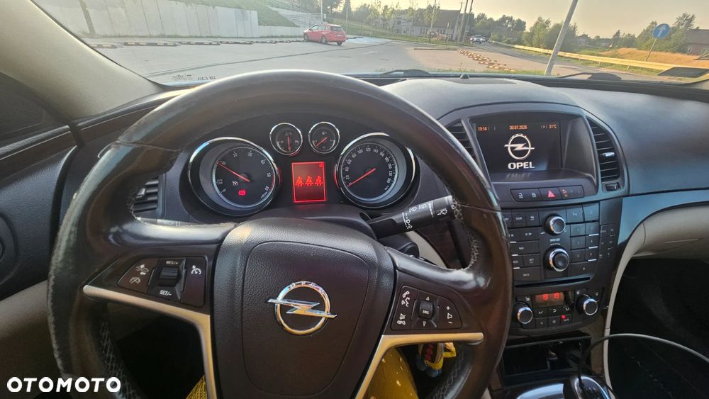 Opel Insignia - 9
