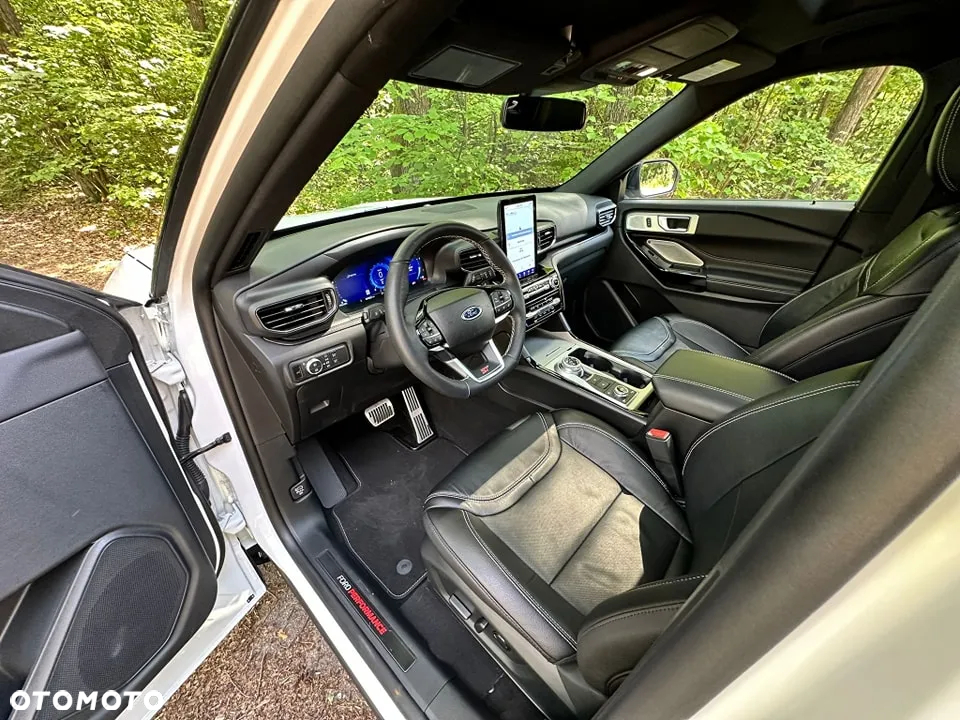 Ford Explorer EcoBoost Plug-in Hybrid ST-LINE - 27