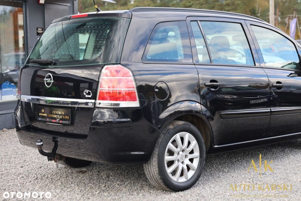 Opel Zafira - 11