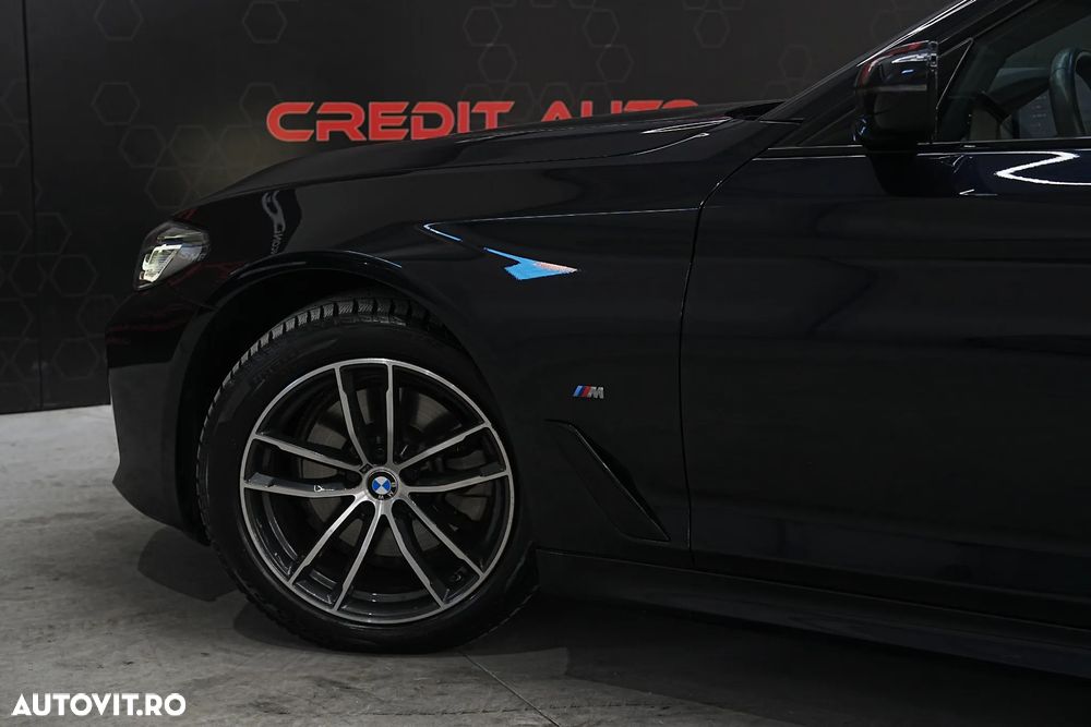 BMW Seria 5 520i Aut. - 38
