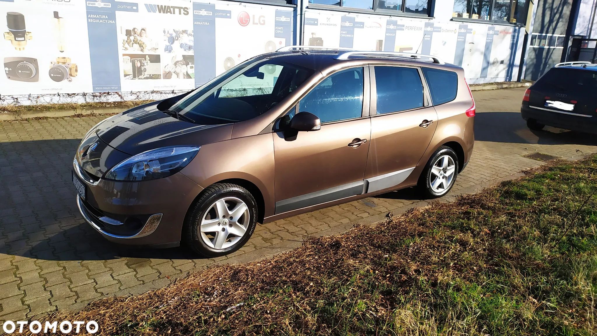 Renault Grand Scenic - 1