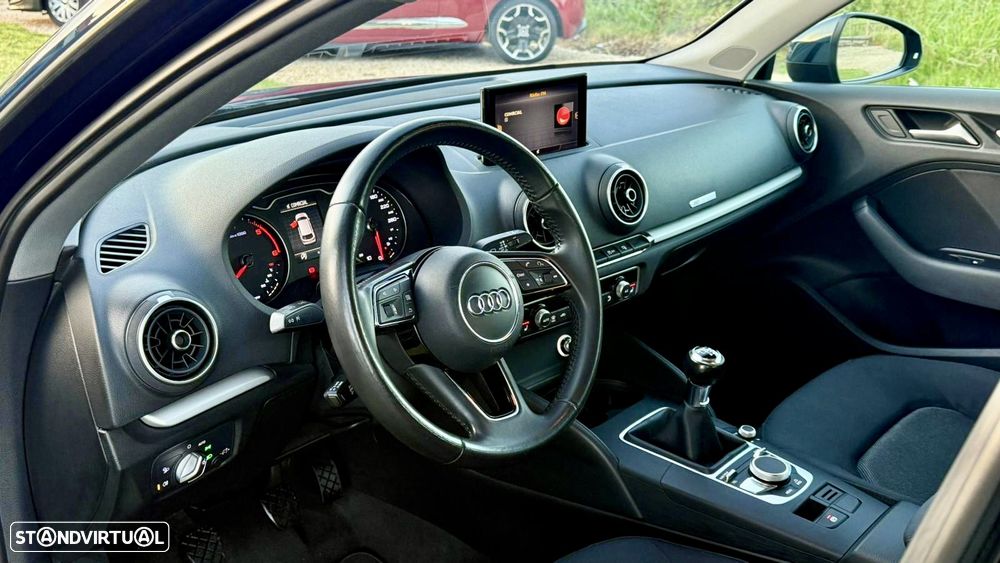 Audi A3 Sportback 1.6 TDI Advance - 8