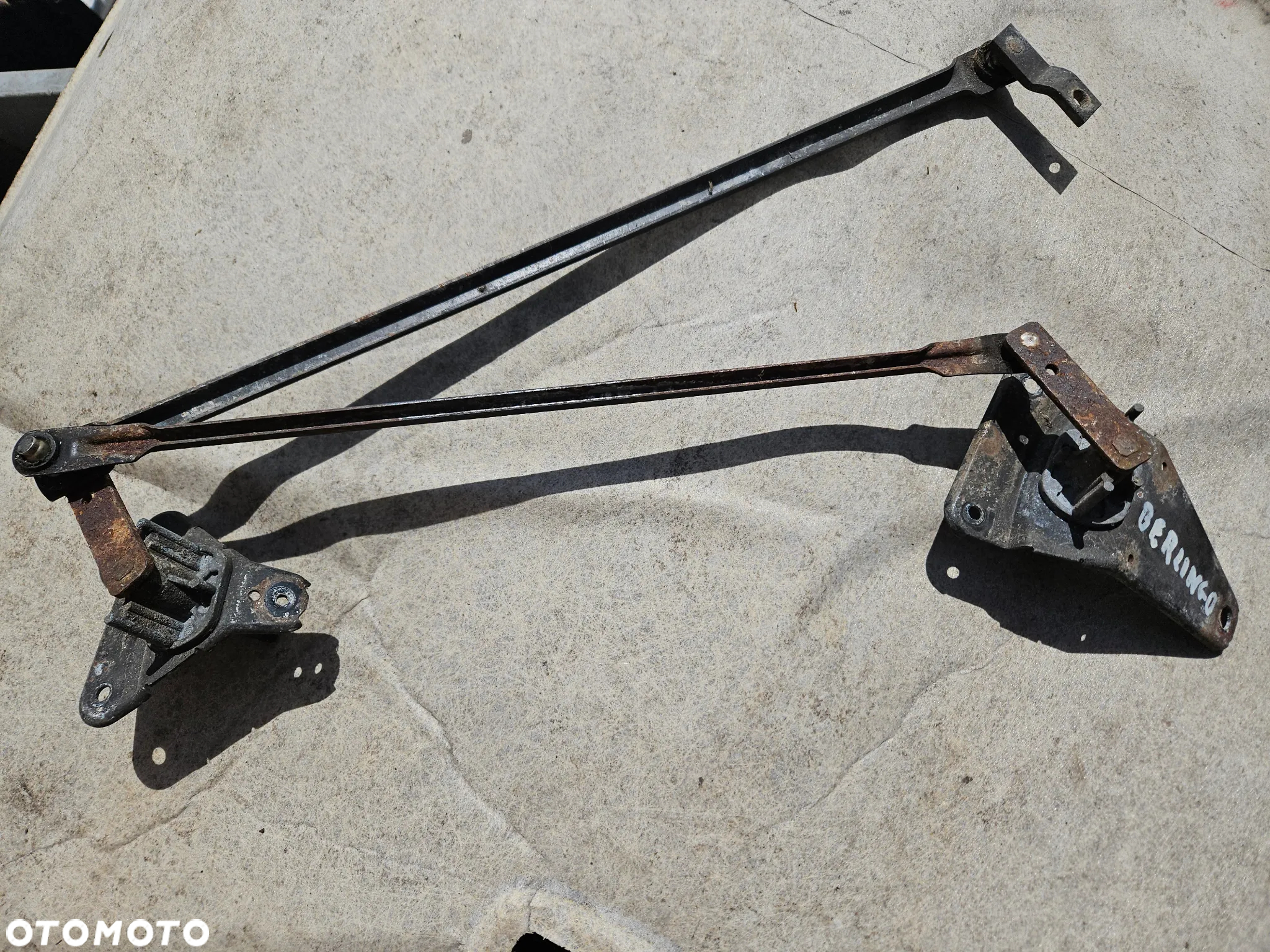 Mechanizm wycieraczek Citroen Berlingo Peugeot Partner 1996->2006 - 2