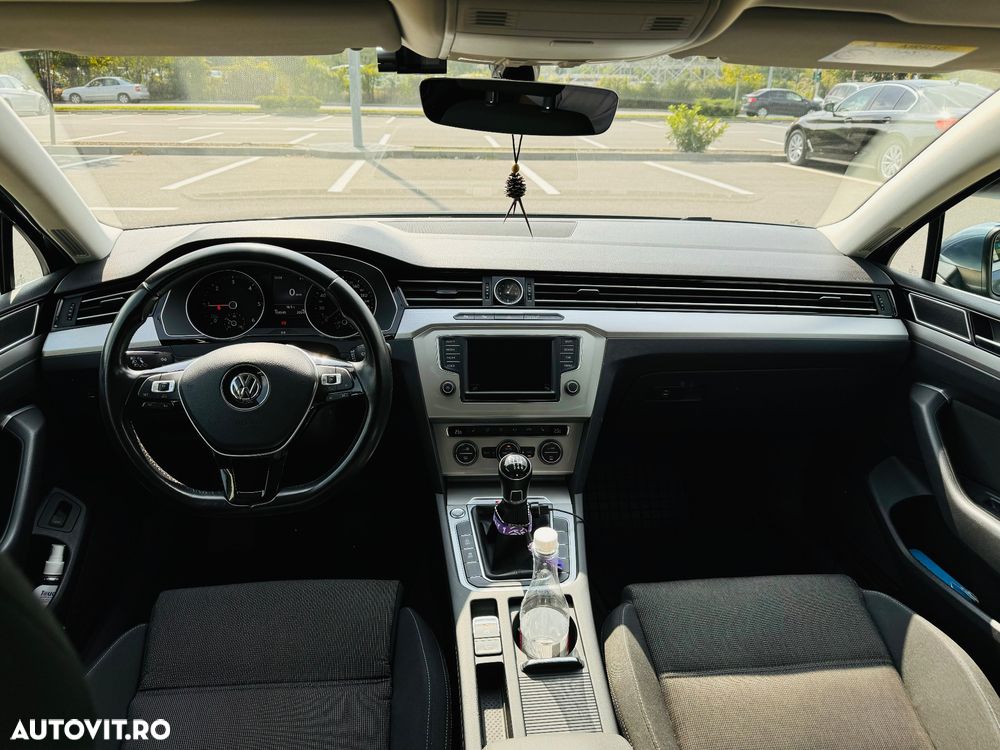 Volkswagen Passat 2.0 TDI 4Motion Comfortline - 23