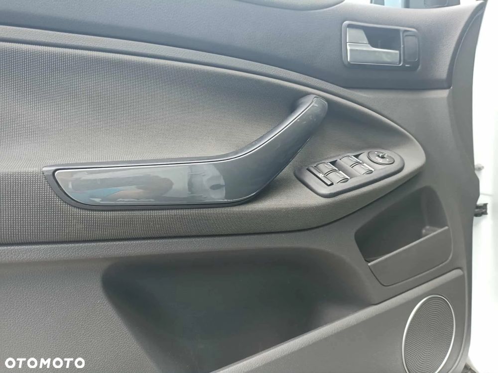 Ford Kuga 2.0 TDCi Trend MPS6 - 13