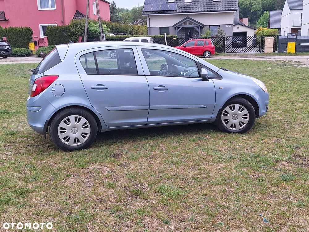 Opel Corsa 1.4 16V Cosmo - 10