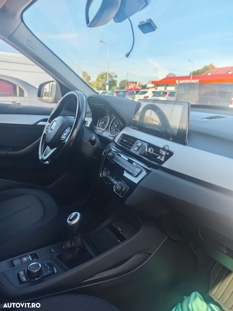 BMW X1 sDrive18d - 9
