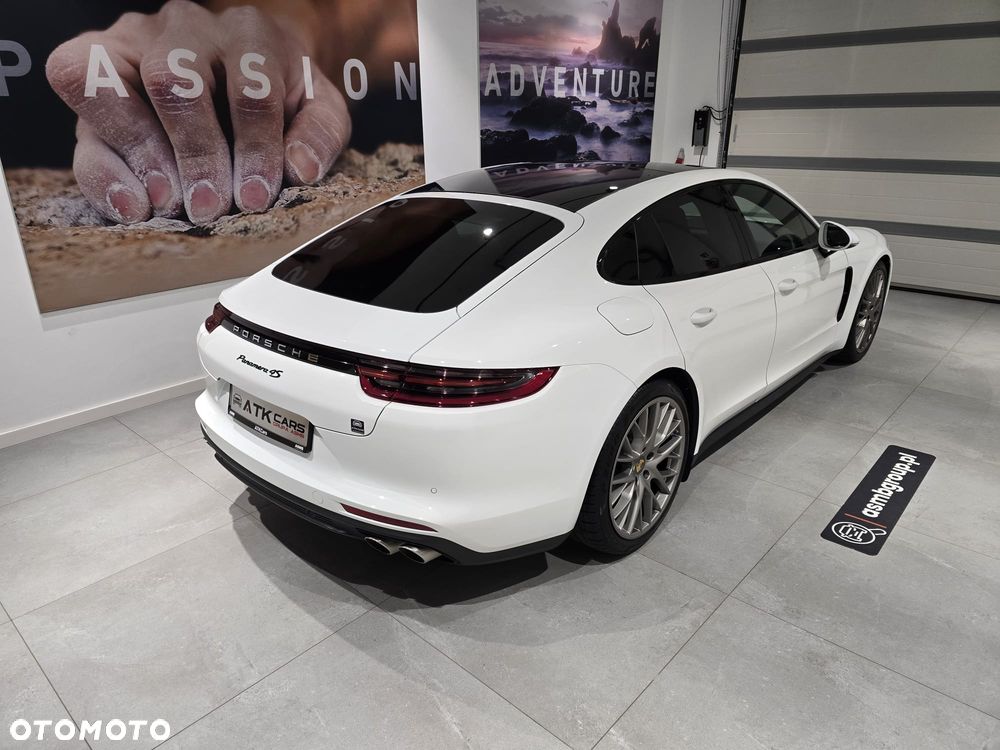Porsche Panamera - 6